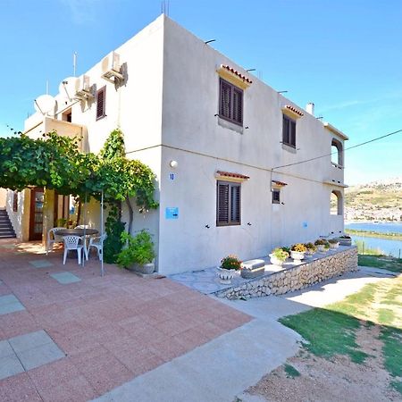 Apartments Andelka Паг Екстериор снимка