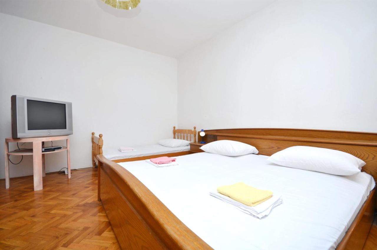 Apartments Andelka Паг Екстериор снимка