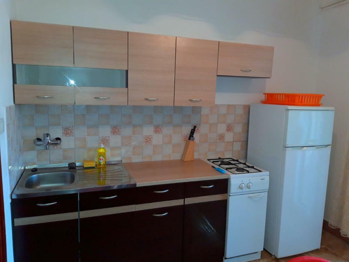 Apartments Andelka Паг Екстериор снимка